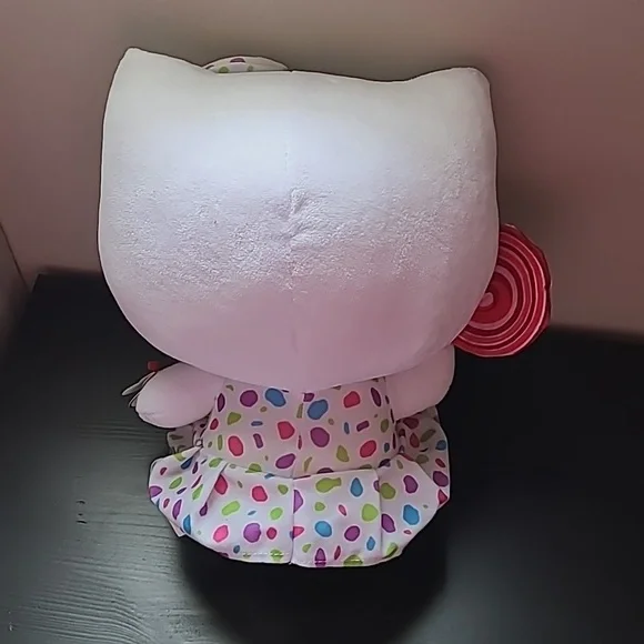 Hello kitty plush - Picture 2 of 2